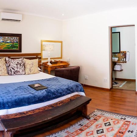 37 On Charles Hotel Pretoria Bagian luar foto